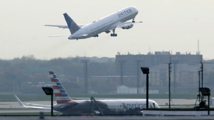 Chicago: un avion prend feu au décollage, plusieurs blessés - VIDEO