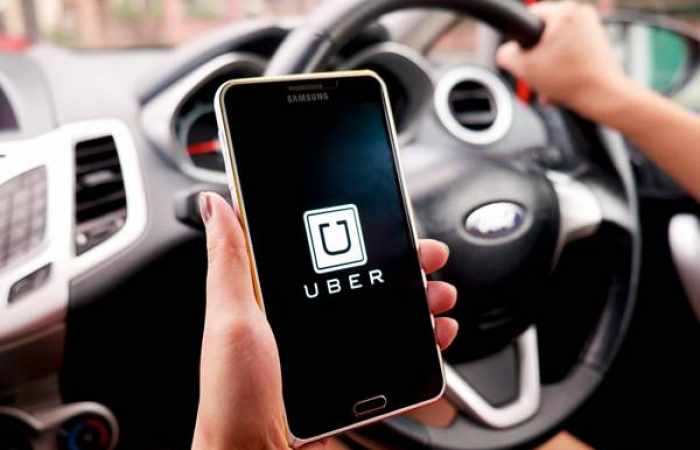 États-Unis : un chauffeur Uber inculpé de viol en Californie