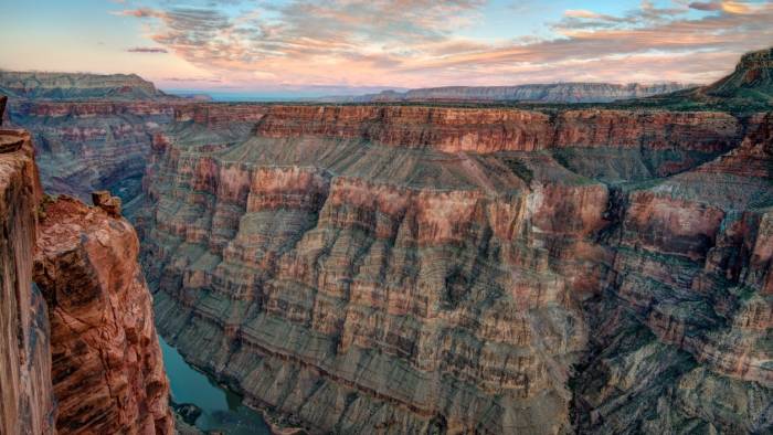 Un Australien essaye de prouver la réalité du Déluge biblique avec des pierres du Grand Canyon