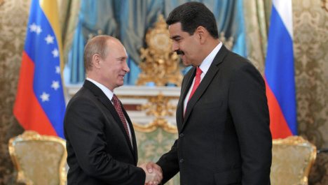 Venesuela prezidenti Moskvaya parada gedir
