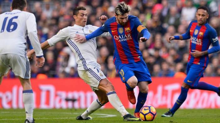 Ronaldo qualifie Lionel Messi de "crack" et encense l'Argentin