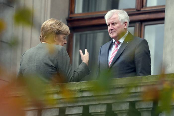 Merkel und das unberechenbare CSU-Dreigestirn