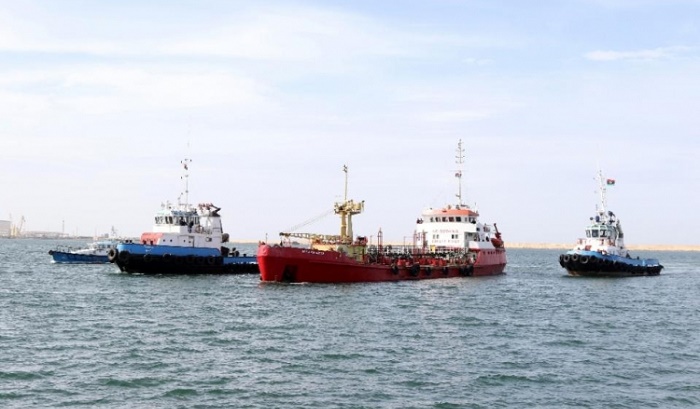 Libyan naval forces seized fuel-smuggling tanker, Azerbaijanis among crew members