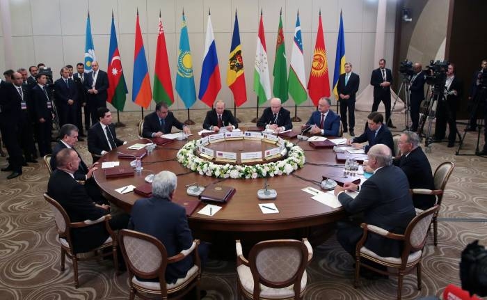 Informal meeting of CIS leaders starts