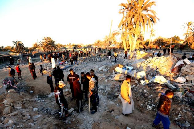 Les Etats-Unis bombardent la Libye mais ne veulent pas y mettre les pieds