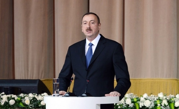 Ilham Aliyev participe à la réception officielle organisée à l’occasion de la Journée de la République