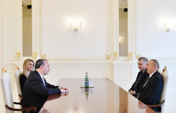 President Ilham Aliyev receives chairman of US-based Foundation for Ethnic Understanding
