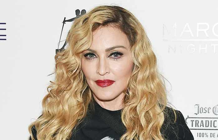 Madonna furieuse contre un projet de biopic