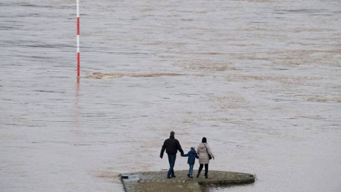 Köln und Düsseldorf erwarten Hochwasser