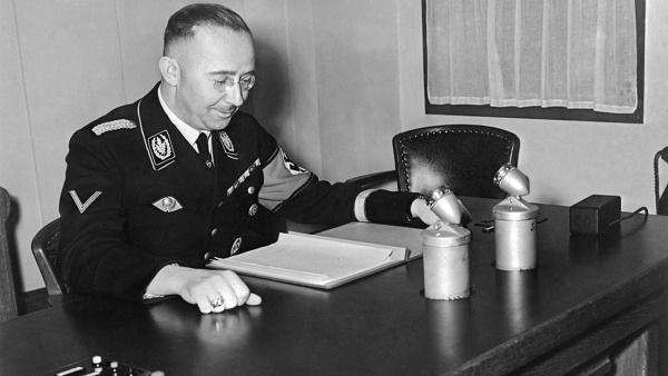Le journal de Himmler publié dans Bild après sa découverte en Russie