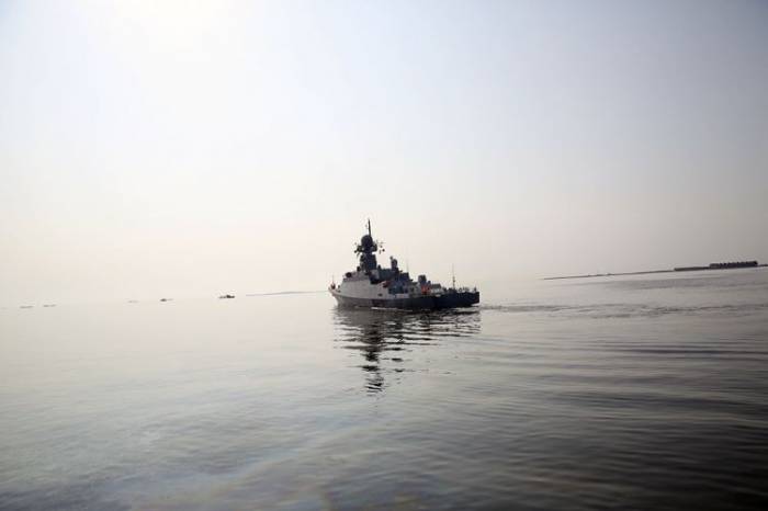 
Barcos de la flotilla del mar Caspio abandonaron el puerto de Bakú