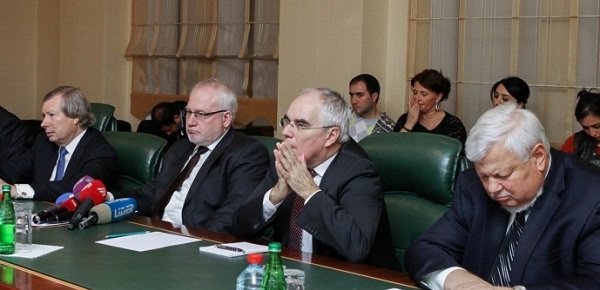 Le ministre arménien rencontrera prochainement les coprésidents du GdM de l`OSCE