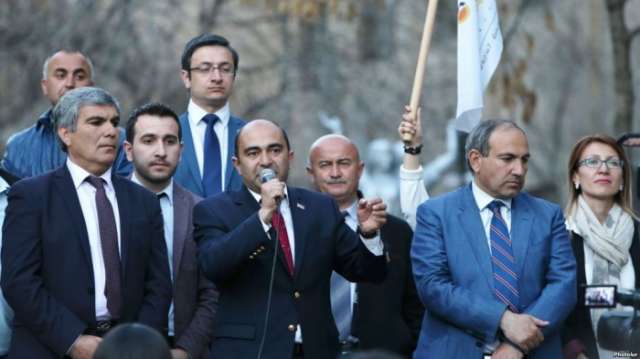 Opposition bloc plans to protest against Sargsyan