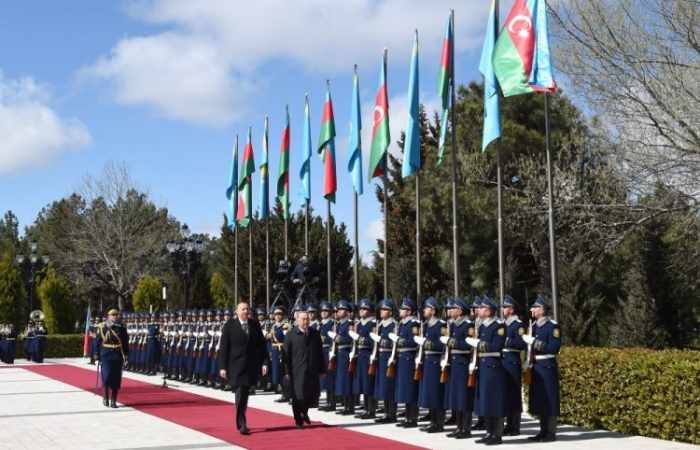 Official welcome ceremony held for Kazakh president in Baku
