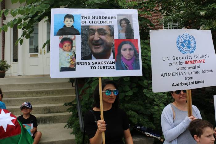 Protestation anti-arménienne organisée devant l'ambassade d’Arménie aux Etats-Unis