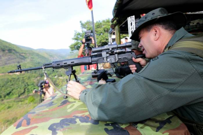 Le Venezuela déploie chars et militaires face à la "menace" des Etats-Unis