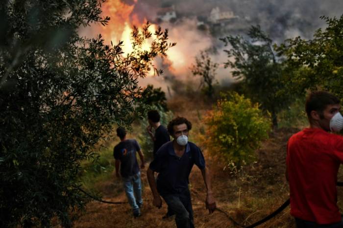 Incendies au Portugal: plus de 2.000 pompiers toujours mobilisés