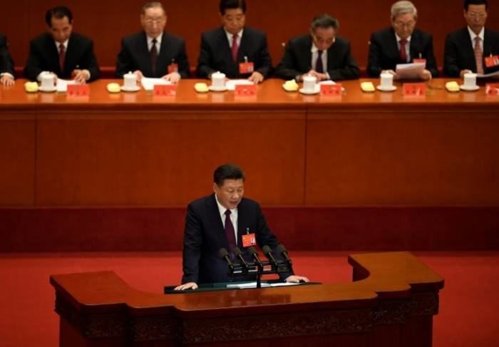 Xi Jinping défend l'autorité du Parti et promet "une nouvelle ère" à la Chine