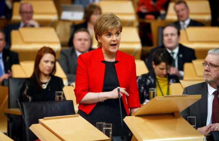 Ecosse: le référendum sur l'indépendance devant le parlement
