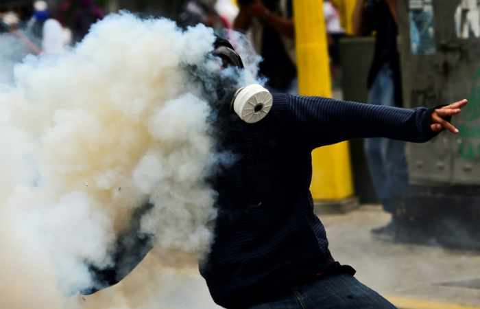 Nouvelle journée de manifestations et d'affrontements au Venezuela