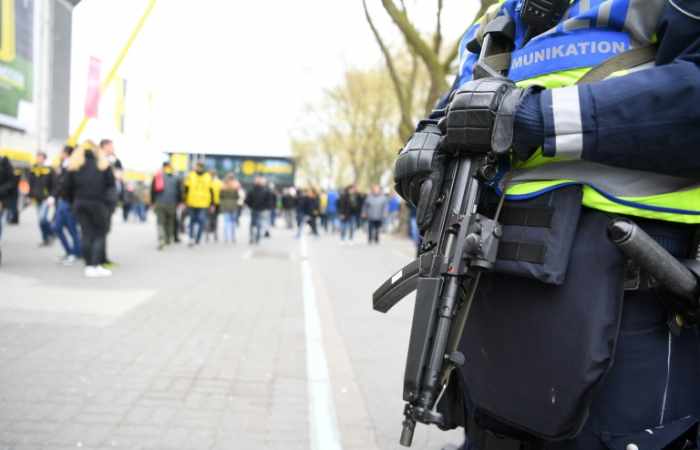 Attentat de Dortmund: après le match, place à l'enquête