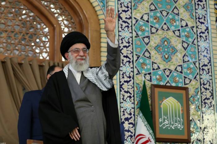 Présidentielle en Iran: l'ayatollah Khamenei appelle à un vote massif