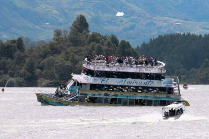 Colombie: naufrage d'un bateau, au moins six morts et 31 disparus