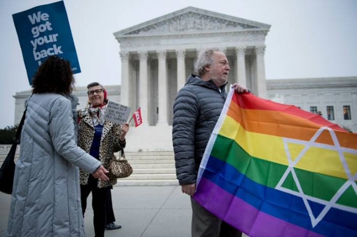 La Cour suprême se divise sur l'affaire du gâteau de mariage gay