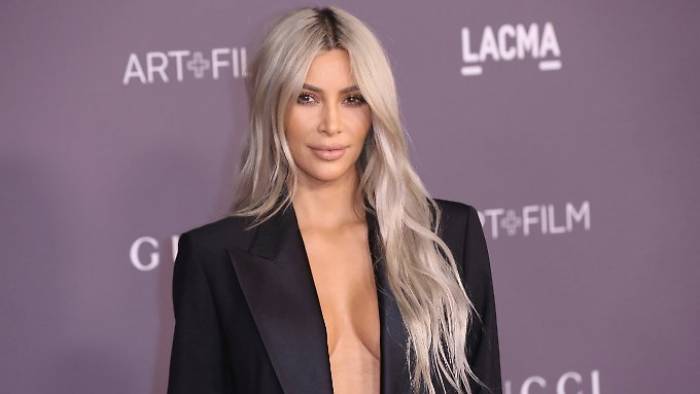 Kim Kardashian posiert nackt