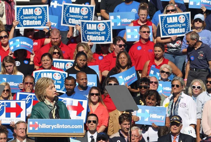 Hundreds of Clinton backers group in front of White House as Trump racks up wins 