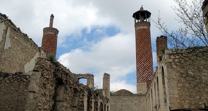 L’Azerbaïdjan divulgue le nombre de monuments détruits dans les territoires occupés