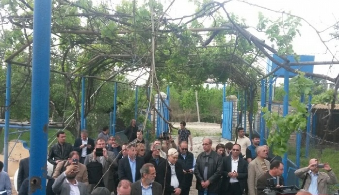 Foreign diplomats review Azerbaijani school destroyed by Armenian shelling