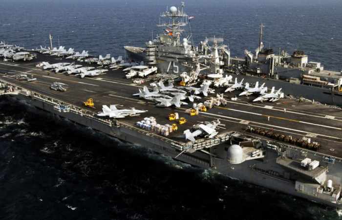 Pyongyang menace de couler un porte-avions américain