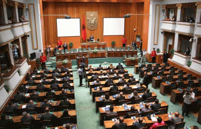 Albanian parliament fails to pick president for 2nd day