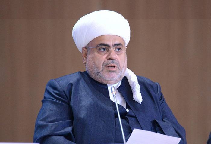 Allahchukur Pachazadé a informé le Catholicos de tous les Arméniens de la nécessité de retourner les territoires occupés