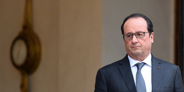 Ambassadeur russe tué à Ankara : Hollande condamne `avec force`