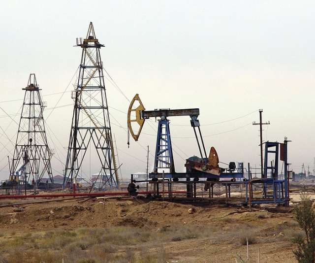 Azerbaijani oil price rises
