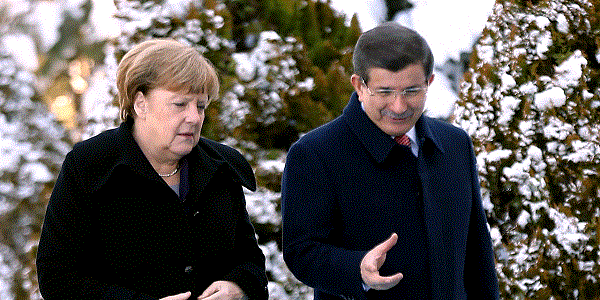 Ankara et Berlin en appellent à l`Otan pour surveiller les côtes turques
