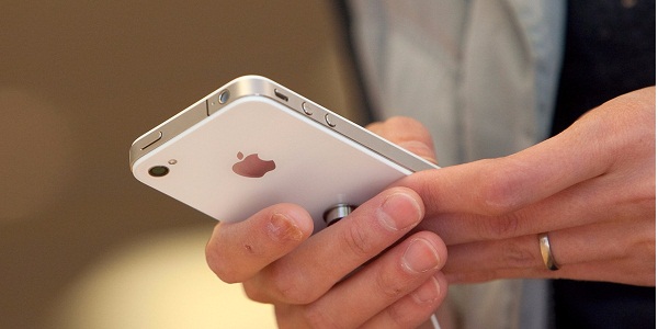 Apple reste plombé par l`iPhone