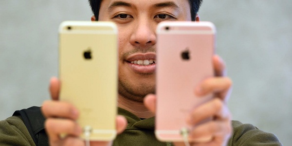 Apple va sortir un iPhone en verre pour 2017