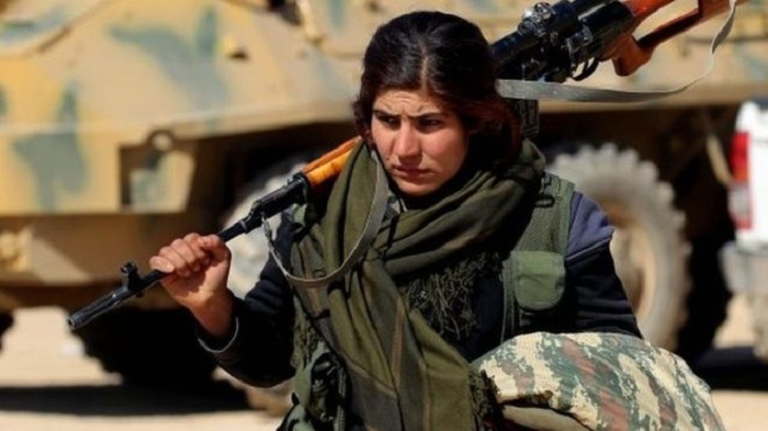 Syria war: Arab-Kurdish fighters enter IS-held Deir al-Zour province