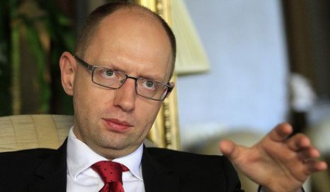 Yatsenyuk: “Putin Ukrayna iqtisadiyyatını çökdürür” 