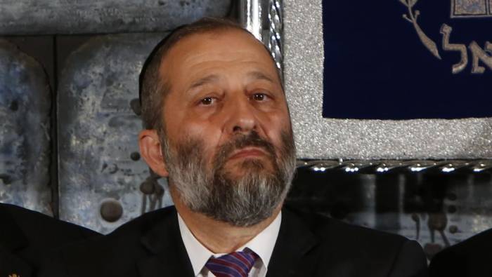 Israël: le ministre de l'Intérieur entendu dans une enquête pour corruption
