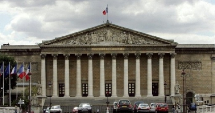 France: L`Assemblée nationale approuve un projet de loi élargissant les pouvoirs de la police