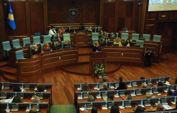 Les députés serbes de retour à l'Assemblée du Kosovo