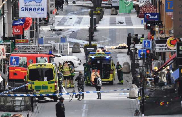 Stockholm: un homme en garde à vue pour "acte terroriste", un deuxième suspect arrêté