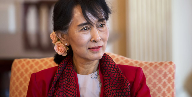 Burma's Suu Kyi says does not fear global 'scrutiny' over Rohingya crisis