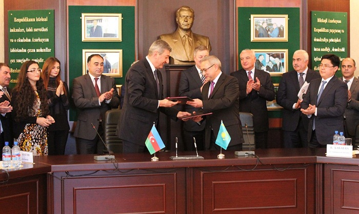 L`Azerbaïdjan et le Kazakhstan ont signé un accord intergouvernemental