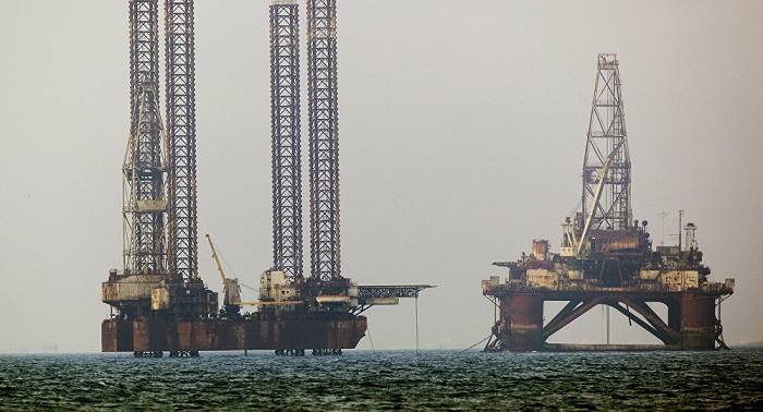 Les cours du pétrole en baisse