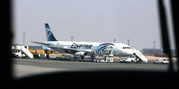 L`avion d`EgyptAir s`est écrasé au large de l`île grecque de Karpathos